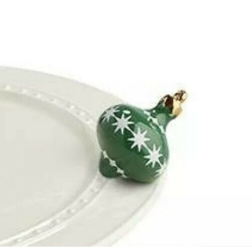 A190 Green and White Ornament Retired